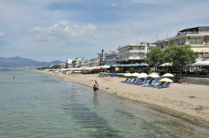 Nickys Place Perea Peraia  Екстер'єр фото