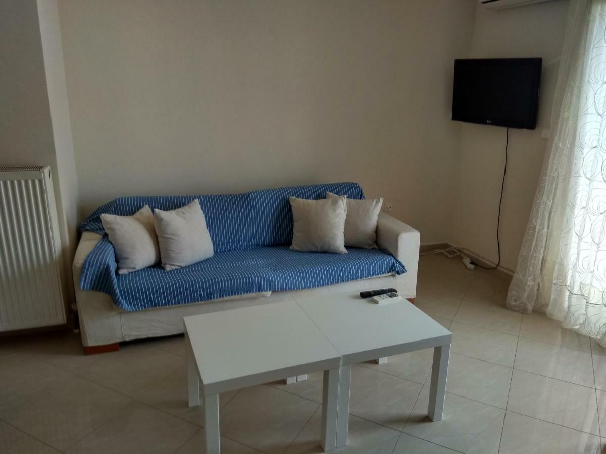 Nickys Place Perea Peraia  Екстер'єр фото
